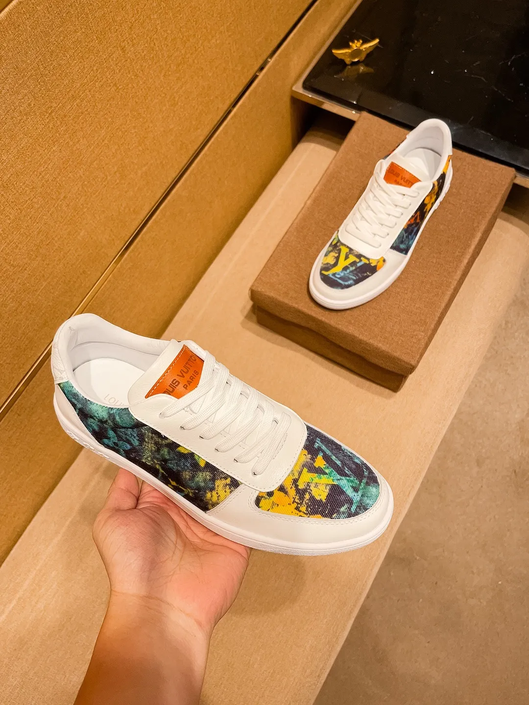 Men's shoes 💰 380💰【LV】🔥 Louis Vuitton, high-end men's shoes brand official website 1:1 latest masterpiece: the upper is made of Italian imported first-layer cowhide with a comfortable and breathable lining➕original non-slip and wear-resistant outsole🔥, making walking more convenient and comfortable! An exclusive new model, a stunning work, a beautiful 1:1 replica [color] compared to the official quality! Create a fashionable personality to set off your uniqueness! A must-have for trendy men! Classic 🔥Size: 38-44 Color: 🔥 2⃣️colors available🔥.